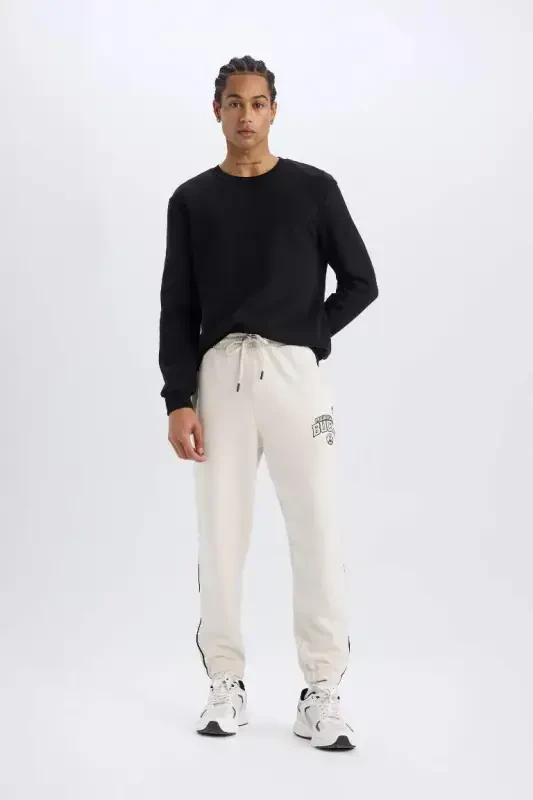 DeFactoFit NBA Milwaukee Bucks Jogger Спортивные Штаны Стандартного Кроя С Карманами Эластичный Пояс Эластичные Манжеты Ткань Для Подводного Плавания-Камень - 8