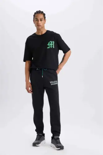 NBA Milwaukee Bucks Kalın Jogger Eşofman Altı Standart Fit Cepli Beli Bağcıklı Lastikli Paça-Siyah - 3