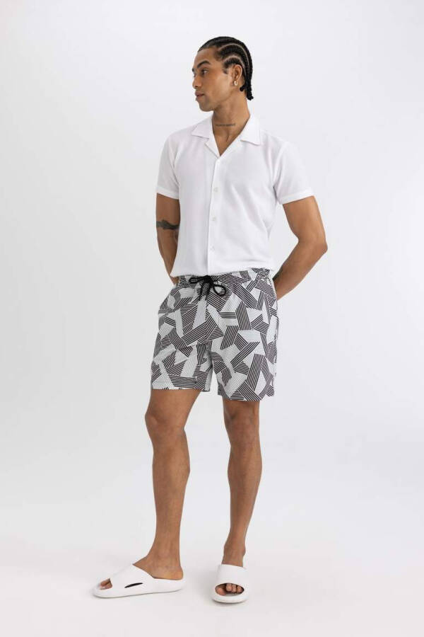 DeFactoFit Regular Fit Bosilgan Elastik Qisqa Denim Shortish Qora - 4