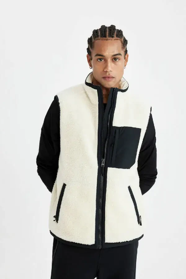 DeFactoFit Regular Fit Welsoft Plush Vest - 4