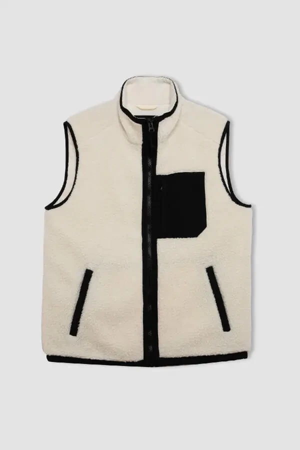 DeFactoFit Regular Fit Welsoft Plush Vest - 7