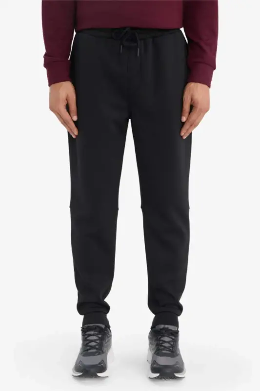 DeFactoFit Slim Fit Ikki Cho'ntakli Standart Oyoqli Skuba Suv O'ynaydigan Mato Jogger Shimim Qora - 3