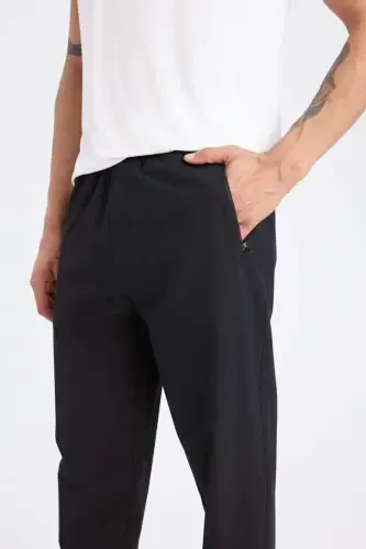 DeFactoFit Slim Fit Ikki Cho'ntakli To'qima Sport Jogger Shimlar Qora - 1