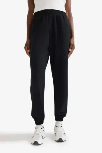 DeFactoFit Sportchi Jogger Yengil Sport Shim Standart Fit Modal Ikki Cho'ntakli Asosiy Tekis-Qora - 4