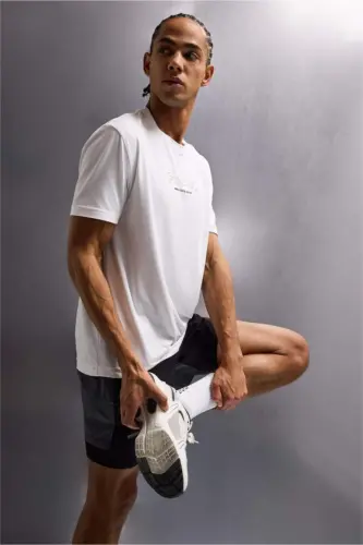 DeFactoFit Standard Fit Crew Neck Printed Stretch Fabric Sports Short Sleeve T-Shirt-White - 3