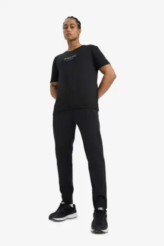 DeFactoFit Standart Fit Bisiklet Yaka Baskılı Kısa Kollu Tişört-Siyah - 5