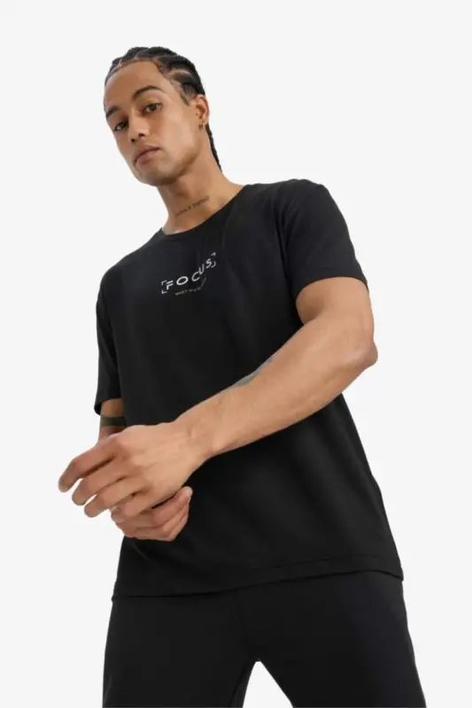 DeFactoFit Standart Fit Bisiklet Yaka Baskılı Kısa Kollu Tişört-Siyah - 6