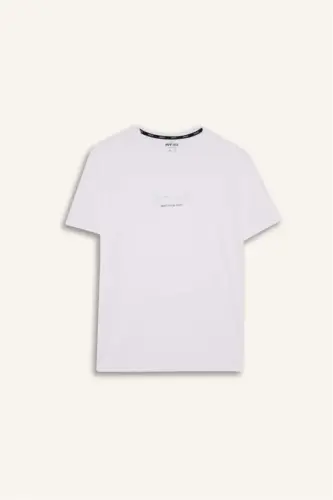 Standart Fit Bisiklet Yaka Baskılı Esnek Kumaş Sporcu Kısa Kollu Tişört-Beyaz - 8