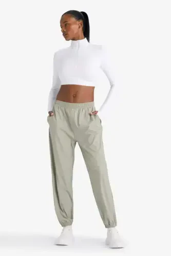 DeFactoFit Wide Leg Keng Paçalı Cho'ntakli Sport Dokuma Yengil Shim - Ochiq Haki - 3