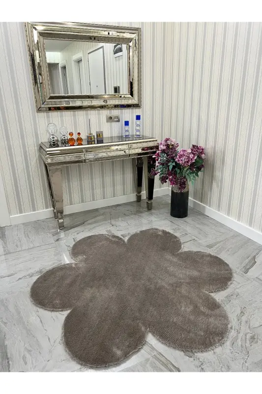 Dekoratif Kahve Peluş Yumuşak Beyaz Papatya Modern Halı - Kahverengi - 1