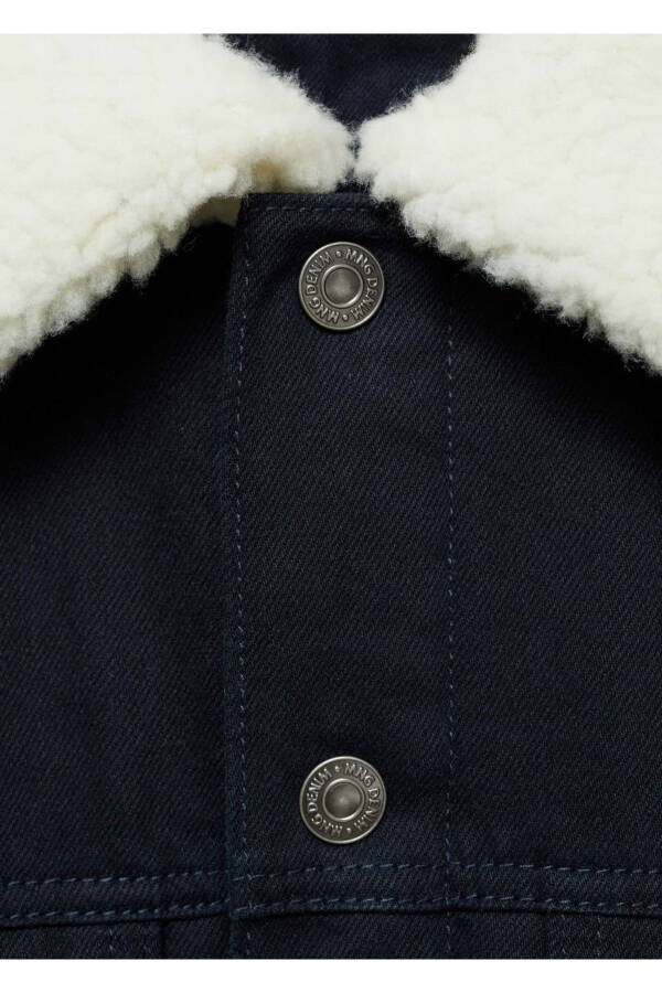 Denim jacket with fur collar - 5