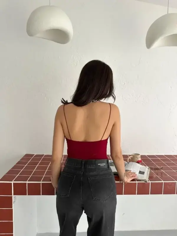 Derin Dekolte Askılı Body Sırt Dekolteli Şık Kolsuz Yazlık Bodysuit - Kırmızı - 4