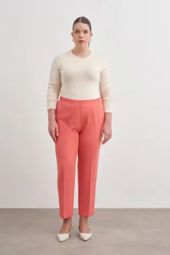 Detailed Carrot Trousers - AKER (1)