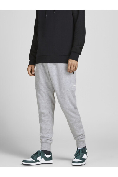 Detailed sweatpants - 9