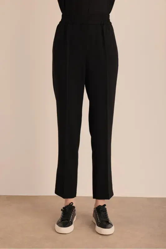 Detailed woven carrot pants with elastic waist - 2