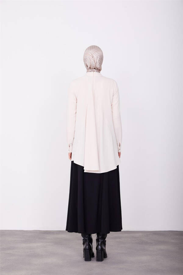 Armine Arkası Pilikaşe Detaylı Bluz 23K3435 Vanilya - 7