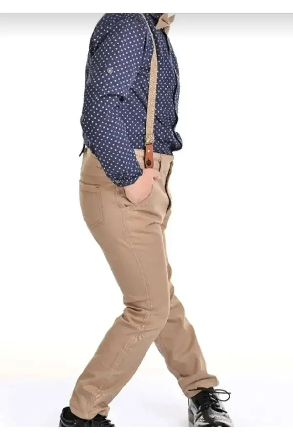 Детский костюм для мальчика 4 предмета: рубашка с длинным рукавом, брюки, галстук-бабочка и подтяжки - 2