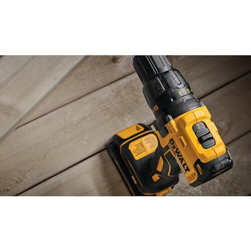 DEWALT 20V MAX Akumlyatorli Burg'ilagich-Burgulovchi, 1/2 Dyuym, 2 Tezlik, XR 2.0 Ah Batareya va Zaryadlovchi Qurilmasi Kiritilgan (DCD777D1) - 12