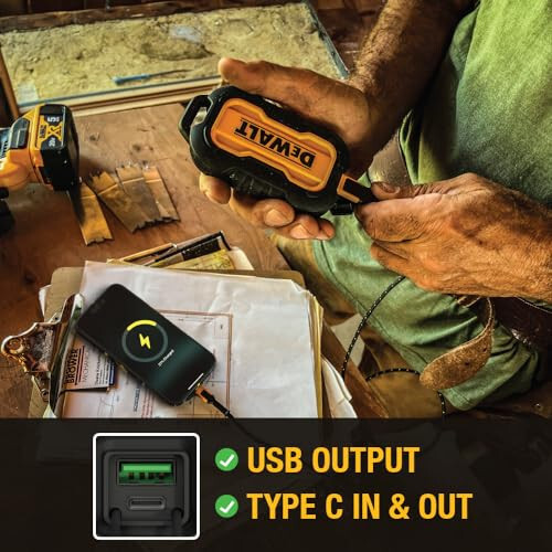 DEWALT Taşınabilir Şarj Cihazı, Güç Bankası, 10.000 mAh Pil Paketi, iPhone 15/15 Plus/15 Pro/15 Pro Max, iPhone 14/13, Samsung Galaxy İçin USB-C Bağlantı Noktası ile - 5