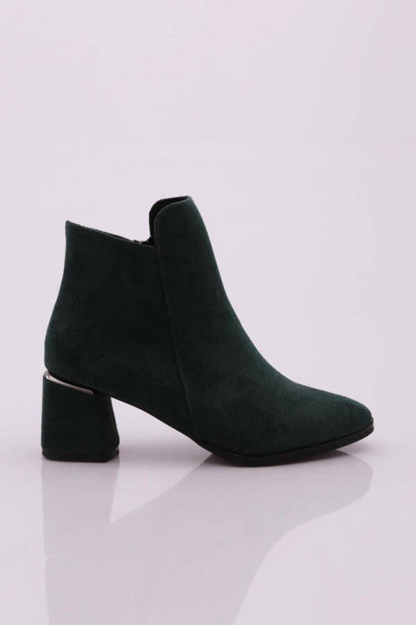 Dgn K3018 Women's Round Toe Metal Zippered Heeled Ankle Boots GREEN SUEDE - 5