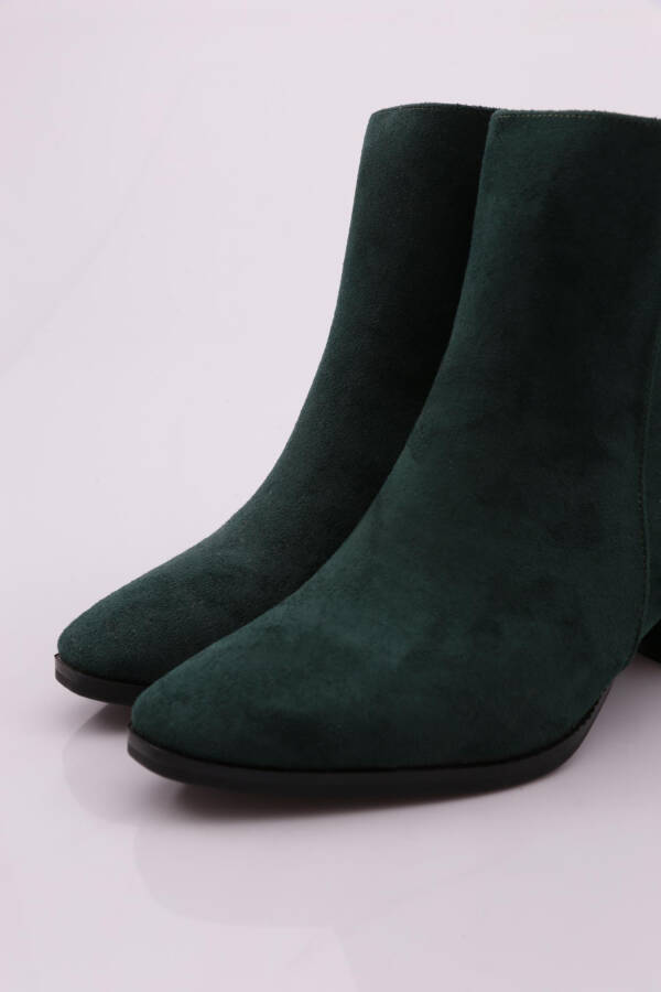 Dgn K3018 Women's Round Toe Metal Zippered Heeled Ankle Boots GREEN SUEDE - 8