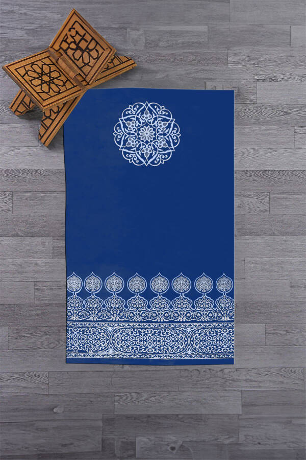 Dijital Baskılı Yıkanabilir Motifli Hediyelik Namaz Halısı Seccade 70x130 - MAVİ - 8