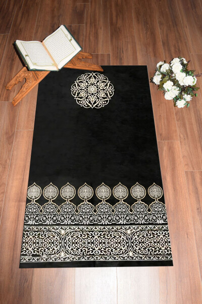Dijital Baskılı Yıkanabilir Motifli Hediyelik Namaz Halısı Seccade 70x130 - SİYAH 