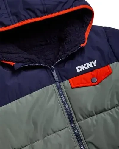 DKNY Boys Puffer Kurtka - Ikki tomonlama fermuarli bolalar qishki palto Sherpa kurtka kaputli - O'g'il bolalar uchun ustki kiyim kurtkalari - 2