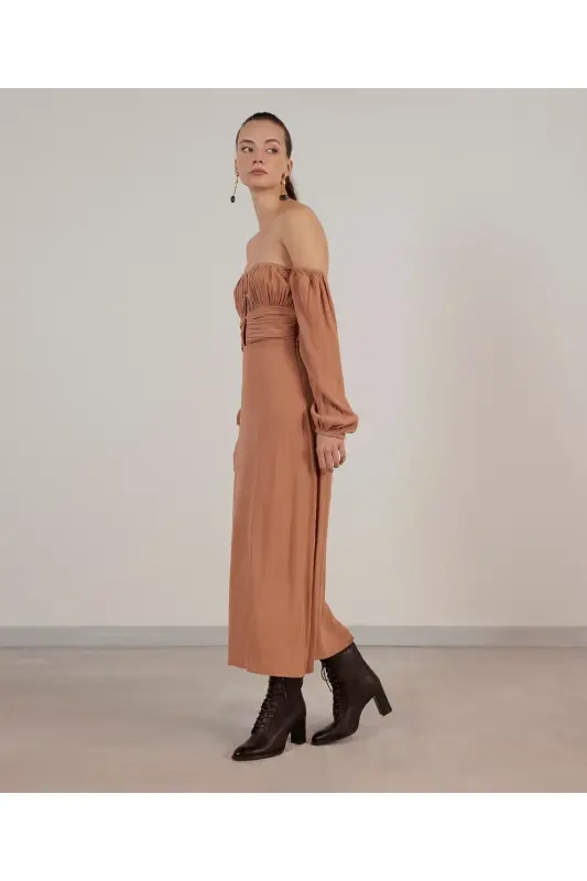 Длинное платье с длинным рукавом - 5