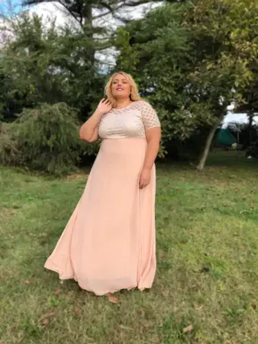 Длинное вечернее платье большого размера с квадратной деталью и блестками KL831 Экрю - 4