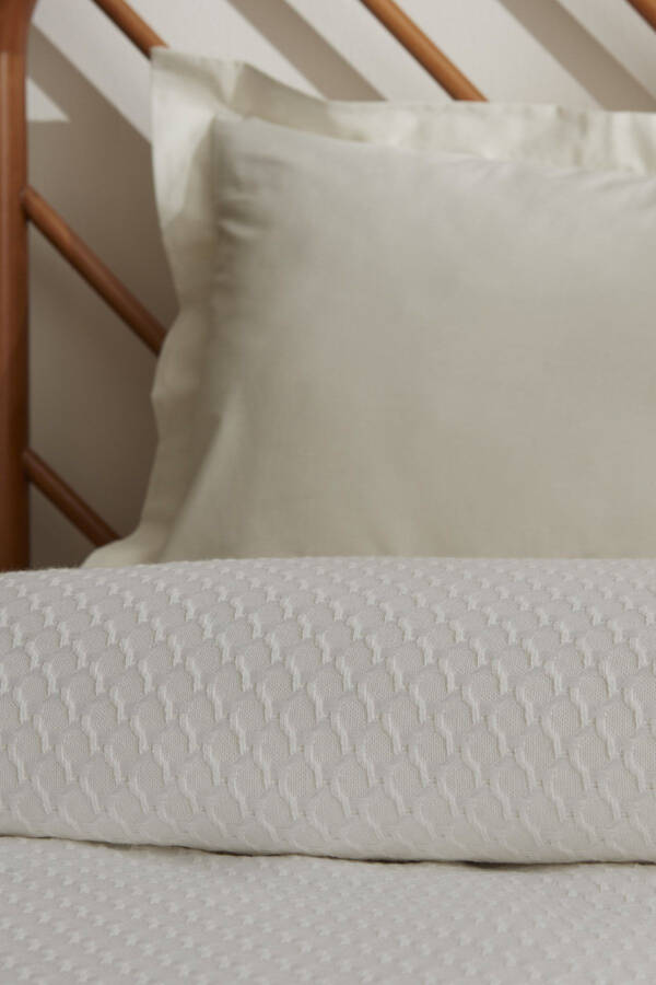 Doğasever Lorena Bamboo Double Jacquard Quilt 200x230 Cm White - 6