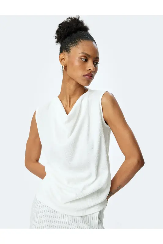 Dokulu Degaje Yaka Kolsuz Bluz-Ekru - 1