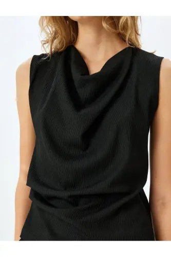 Dokulu Drape Yaka Kolsuz Bluz - 5