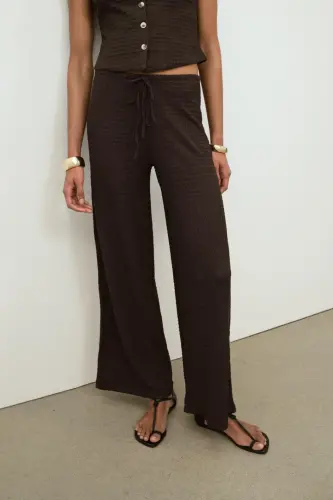 DOKULU STRAIGHT FIT PANTOLON-Çikolata - ZARA (1)
