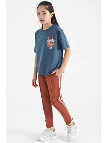 Dolchin Biye Detalli Bog'ichli Old Nevürli Keng Poychali Qiz Bola Sport Shimi - 75124-Jigarrang - 4