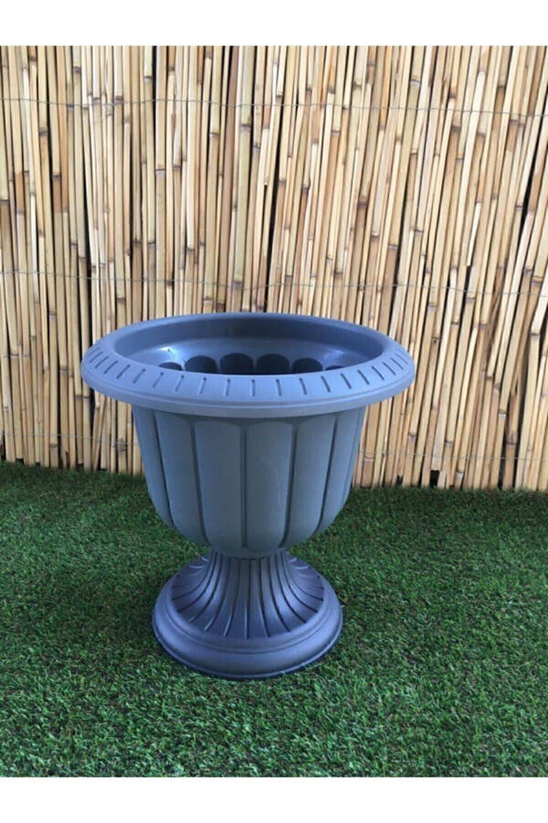 Doorside Planter 9,8 Liters - Decorative Planter - Large Black Planter - 5