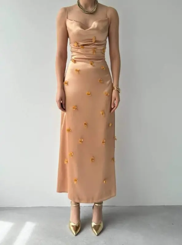 Dora Çiçek Detaylı Elbise - 2