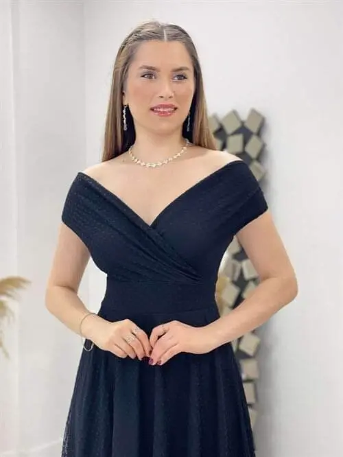 Dotted Detailed Boat Neck Midi Dress - BLACK - 3