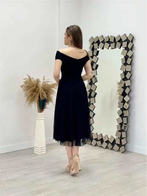 Dotted Detailed Boat Neck Midi Dress - BLACK - 5