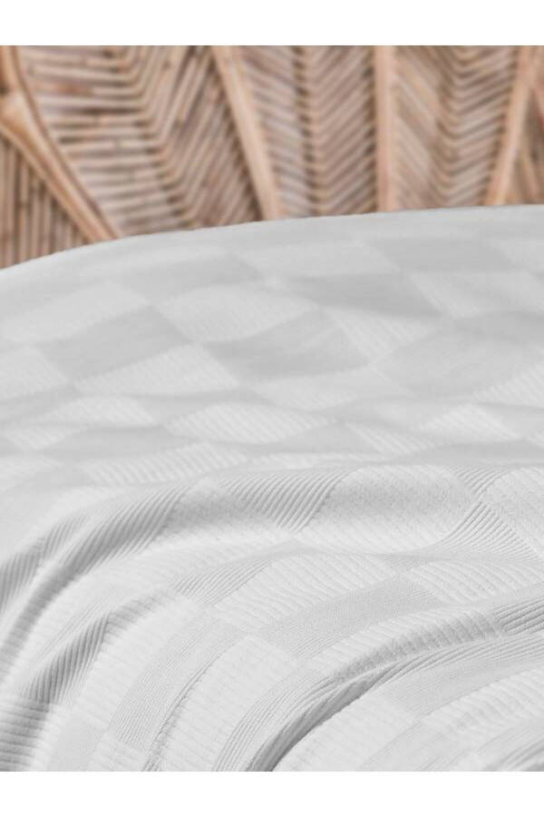 Double Bed 100% Cotton Small Checkered Pattern Bedspread Hotel Type Luxury Pike White - 6