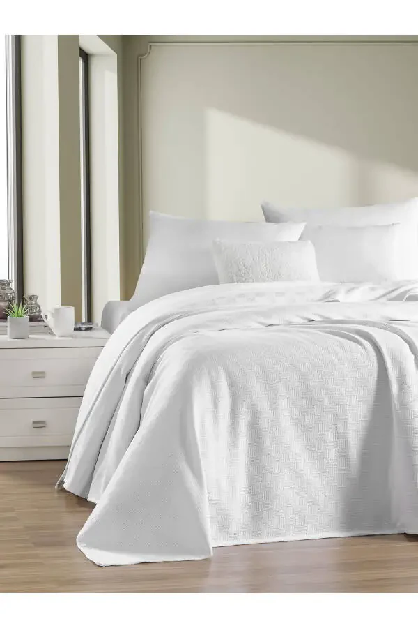 Double Bed 100% Cotton Small Checkered Pattern Bedspread Hotel Type Luxury Pike White - 1