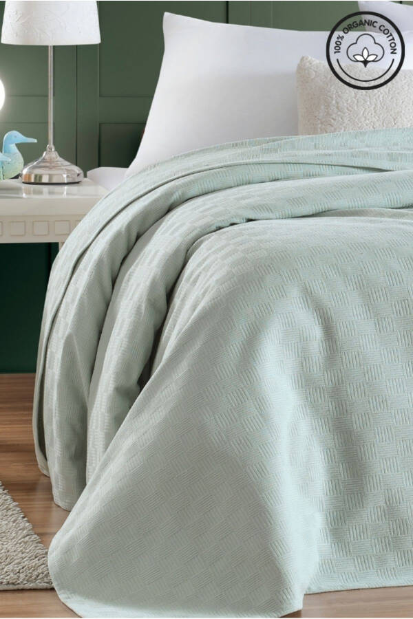 Double Bed Small Checkered Pattern Hotel Type Luxury Bedspread - 6