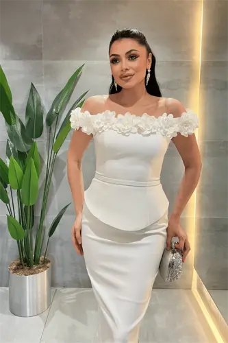 Double Fabric Pencil Dress with Flower Detail - WHITE - 3