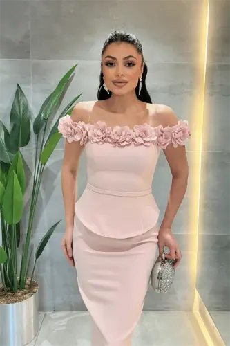 Double Kumaş Çiçek Detaylı Kalem Elbise - PUDRA - 3