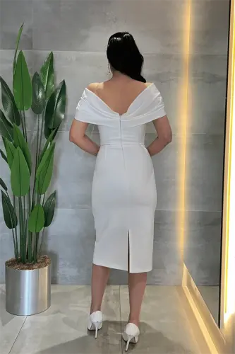 Double Kumaş Taş Detaylı Kayık Yaka Kalem Elbise - BEYAZ - 5