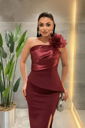 Double Kumaş Tek Kol Gül Detaylı Kalem Elbise - BORDO - 5