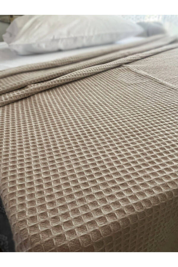 Double Waffle Pattern Bedspread Hotel Type Luxury Pike - 9