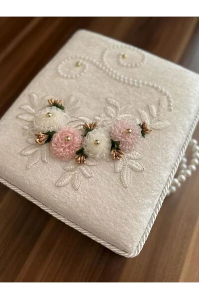 Dowry Chest Prayer Rug Set Luxury - 1