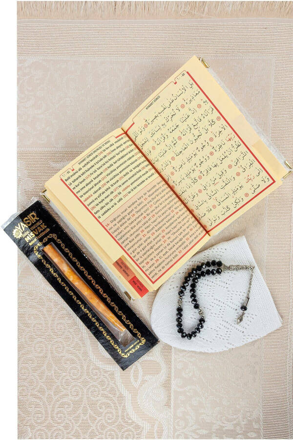 Dowry Prayer Rug Set Yasin Prayer Beads Miswak Cap Gift Religious Boxed Shawl Set - 2