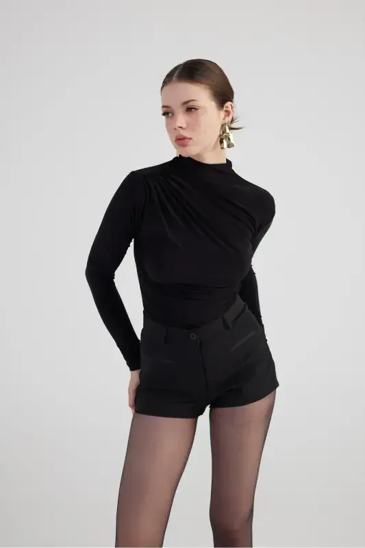 Drape Detaylı Balıkçı Yaka Fables Bluz Siyah-Siyah - 3